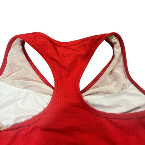 NIKE Cropped Workout Top Womens Size Medium Red V Neck Mesh Lined Athletic - Picture 5 of 8
